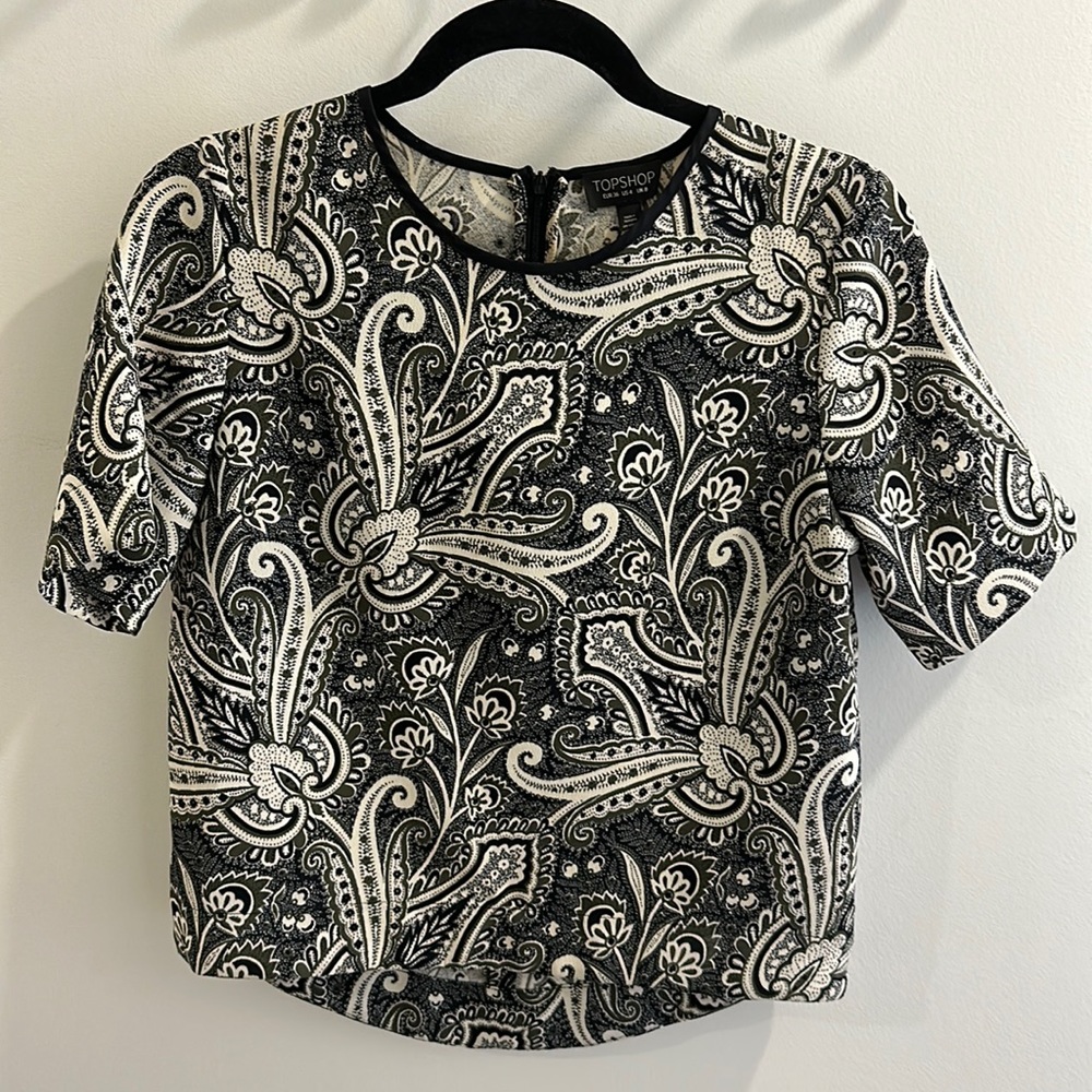 Top Shop patterned top size US 4
